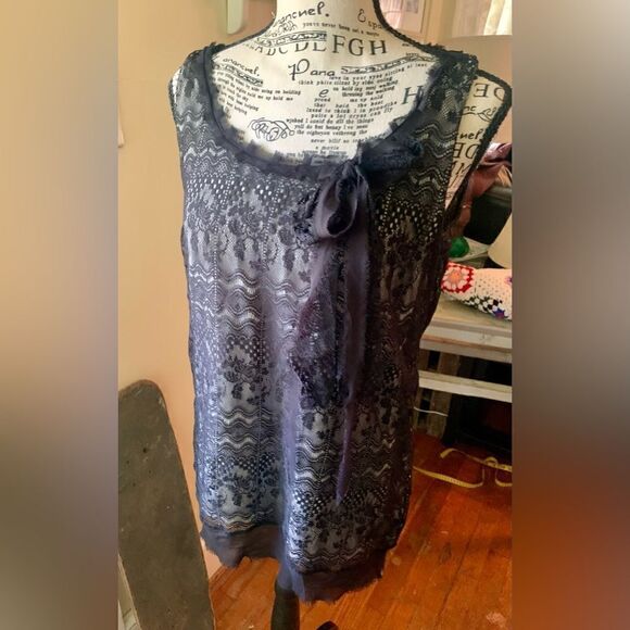 Cabi Lace Blouse - Picture 1 of 5